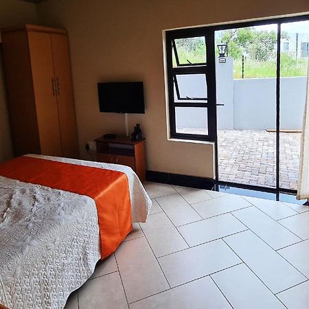 Lilypark Lodge Rustenburg Ngoại thất bức ảnh