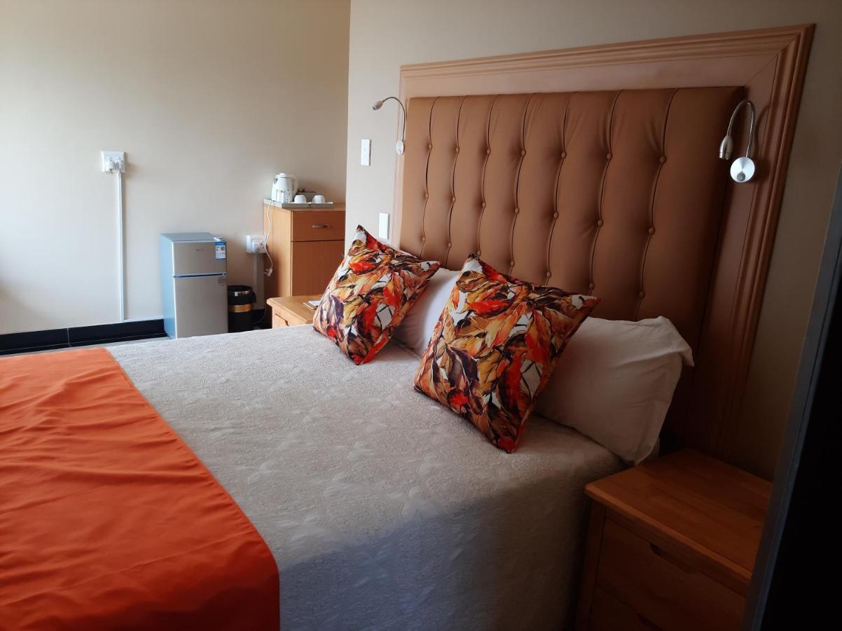 Lilypark Lodge Rustenburg Ngoại thất bức ảnh
