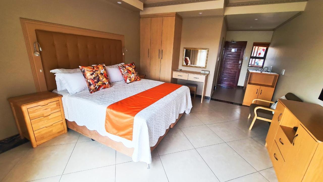 Lilypark Lodge Rustenburg Ngoại thất bức ảnh