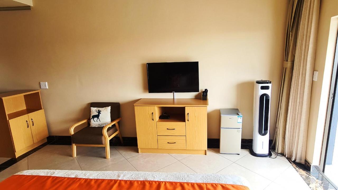 Lilypark Lodge Rustenburg Ngoại thất bức ảnh
