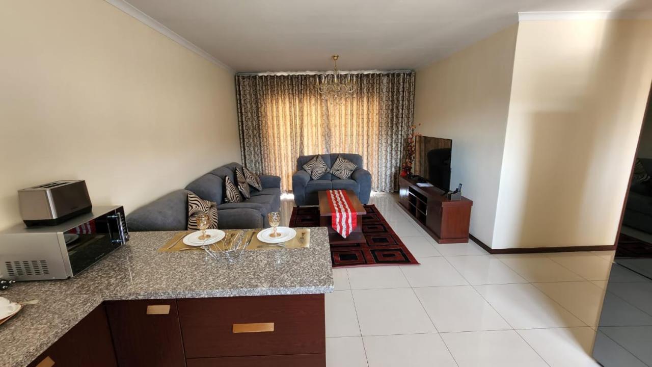 Lilypark Lodge Rustenburg Ngoại thất bức ảnh