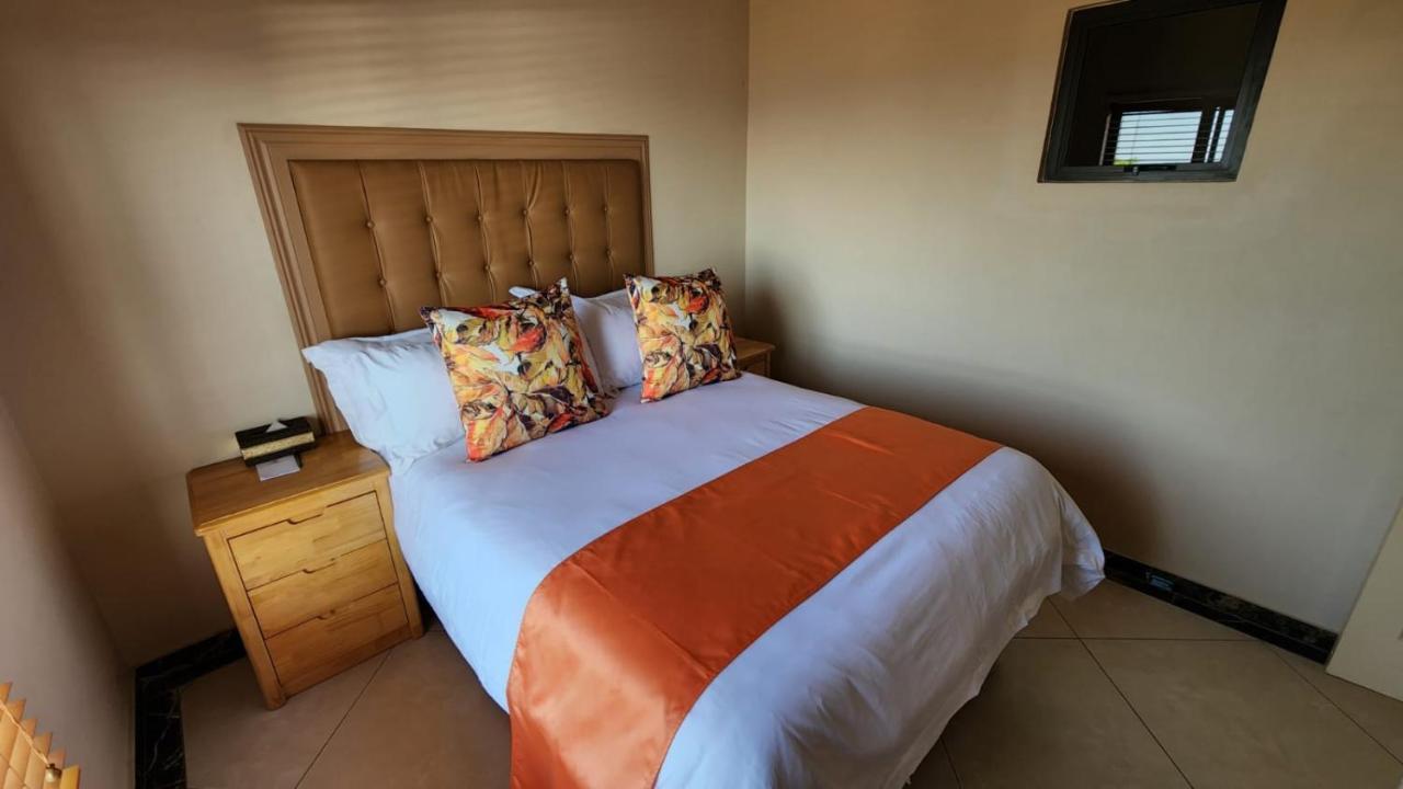 Lilypark Lodge Rustenburg Ngoại thất bức ảnh