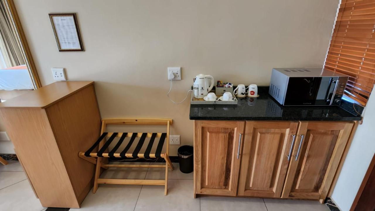 Lilypark Lodge Rustenburg Ngoại thất bức ảnh
