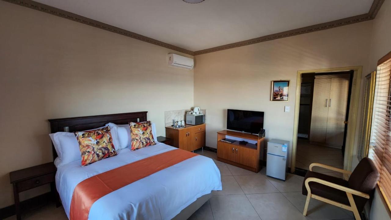 Lilypark Lodge Rustenburg Ngoại thất bức ảnh