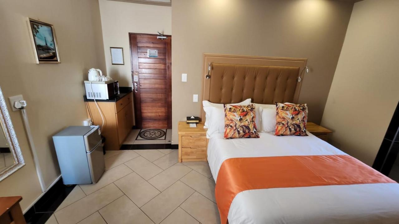 Lilypark Lodge Rustenburg Ngoại thất bức ảnh