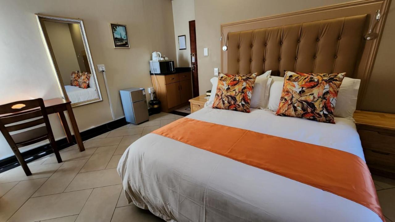 Lilypark Lodge Rustenburg Ngoại thất bức ảnh