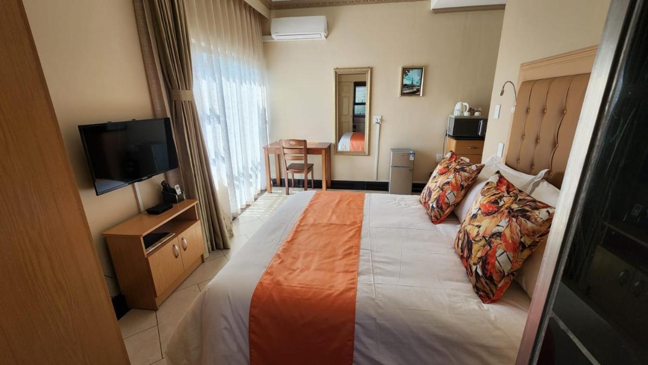 Lilypark Lodge Rustenburg Ngoại thất bức ảnh